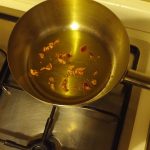 Aglio e peperoncino in padella x 173