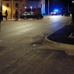 Il punto d’impatto e sullo fondo le auto convolte 183