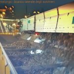 Zuccherificio scarico autotreni 179