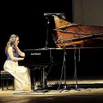 Luna al piano 206503408390_10227673900969148_2293435130623342433_n