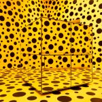 Yayoi-Kusama-A-Retrospective-Installation-view-ii-2021-Gropius-Bau-Photo-Luca-Girardini-1440×960