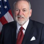 Mike_Huckabee ambasciatore USA in Israele ,_official_portrait_(2025) x 239