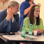 7 L’editore Mario Rovinello, Valeria Bellobono e sullo sfondo la moderatrice Livia Cattan presso Galleria Sempione