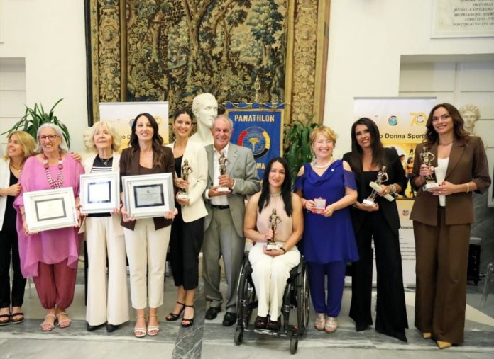 Foto Premiate Donna Sport 255